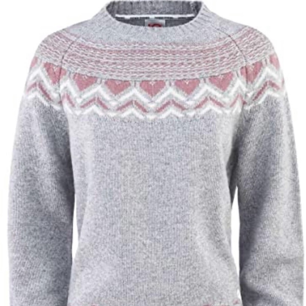 Kari Traa Sundve Light Gray and Soft Pink Sweater